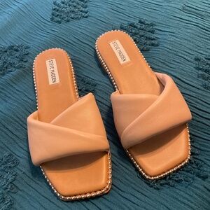 Steve Madden slide/studded sandals